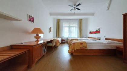 Quadruple Room with Shared Bathroom