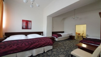 Quadruple Room with en-suite